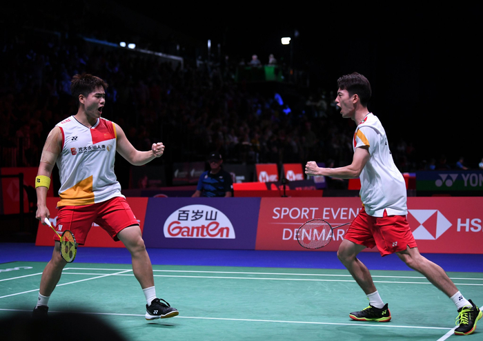 手的进攻火 手的进攻火