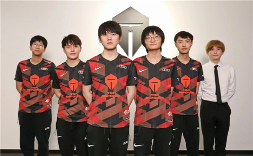 边后卫正成 边后卫正成